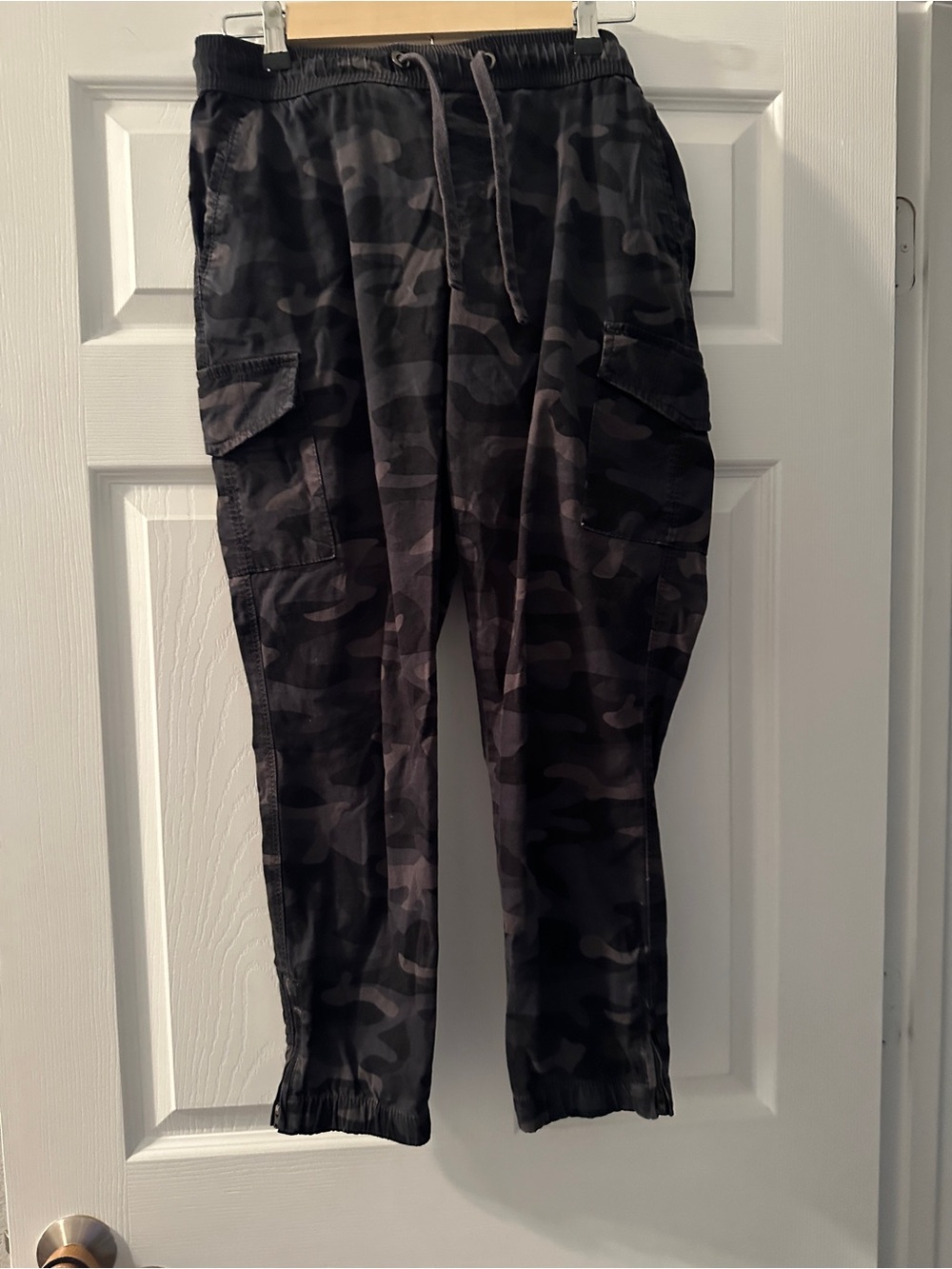 Natural Reflections Black & Gray Camo Cargo pants